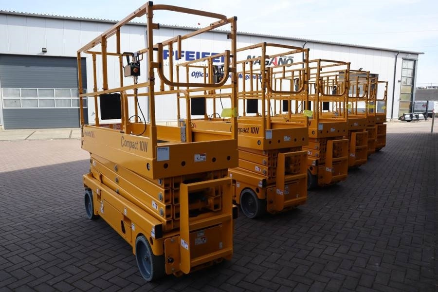 Haulotte Compact 10N Valid Iinspection, *Guarantee! 10m Wor - Nacelle ciseaux: photos 3 Haulotte Compact 10N Valid Iinspection, *Guarantee! 10m Wor - Nacelle ciseaux: photos 3