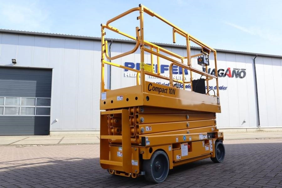 Haulotte Compact 10N Valid Iinspection, *Guarantee! 10m Wor - Nacelle ciseaux: photos 2 Haulotte Compact 10N Valid Iinspection, *Guarantee! 10m Wor - Nacelle ciseaux: photos 2