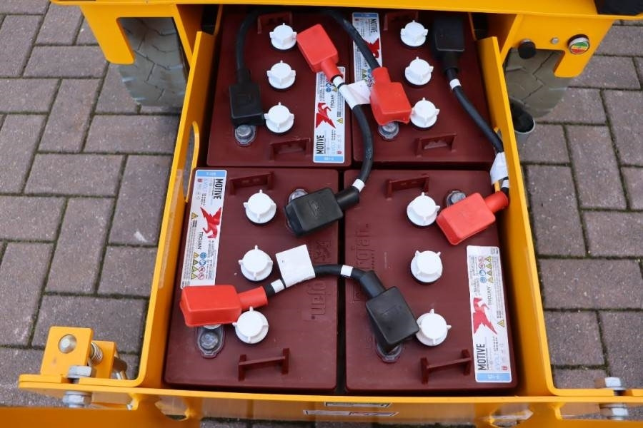 Haulotte Compact 10N Valid Inspection, *Guarantee! 10m Work - Nacelle ciseaux: photos 5 Haulotte Compact 10N Valid Inspection, *Guarantee! 10m Work - Nacelle ciseaux: photos 5
