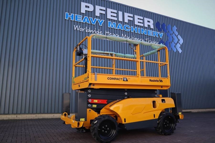 Haulotte Compact 12DX Valid Inspection, *Guarantee! Diesel, - Nacelle ciseaux: photos 1 Haulotte Compact 12DX Valid Inspection, *Guarantee! Diesel, - Nacelle ciseaux: photos 1