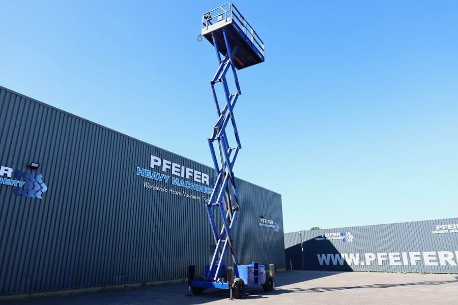 Haulotte H15SX Diesel, 4x4 Drive 15 Working Height, 500kg C - Nacelle ciseaux: photos 3 Haulotte H15SX Diesel, 4x4 Drive 15 Working Height, 500kg C - Nacelle ciseaux: photos 3