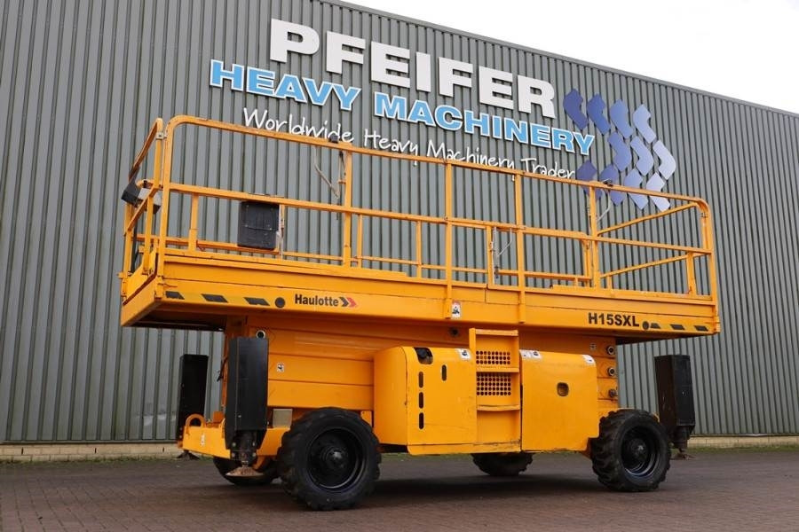 Haulotte H15SXL Diesel, 4x4 Drive, 15m Working Height, 500k - Nacelle ciseaux: photos 1 Haulotte H15SXL Diesel, 4x4 Drive, 15m Working Height, 500k - Nacelle ciseaux: photos 1