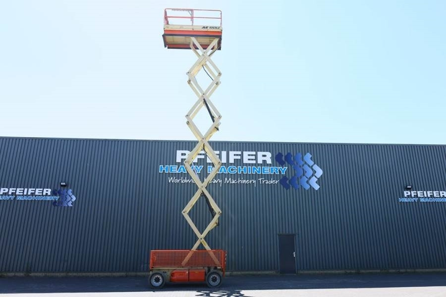 JLG 4069LE Electric, 14.2m Working Height, 360kg Capac - Nacelle ciseaux: photos 3 JLG 4069LE Electric, 14.2m Working Height, 360kg Capac - Nacelle ciseaux: photos 3