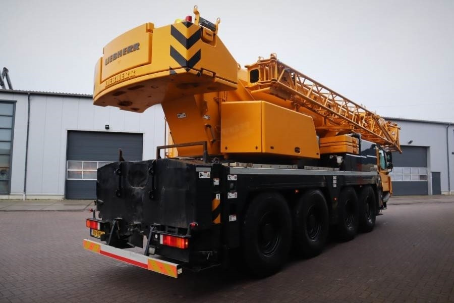Liebherr LTM1070-4.2 Dutch Vehicle Registration, Valid Insp - Grue tout-terrain: photos 2 Liebherr LTM1070-4.2 Dutch Vehicle Registration, Valid Insp - Grue tout-terrain: photos 2