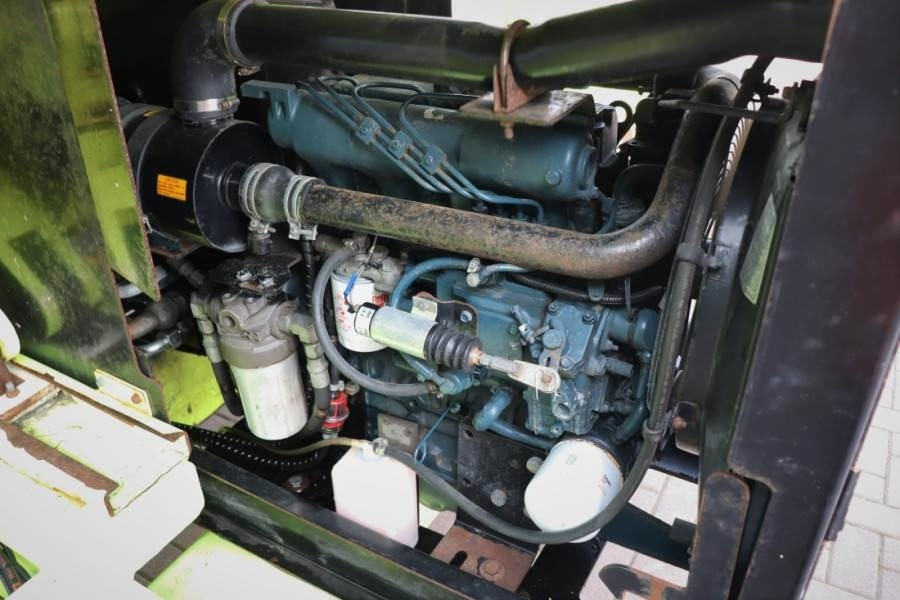 MEC 3392RT-T Diesel, 4x4 Drive, 12m Working Height, 12 - Nacelle ciseaux: photos 3 MEC 3392RT-T Diesel, 4x4 Drive, 12m Working Height, 12 - Nacelle ciseaux: photos 3
