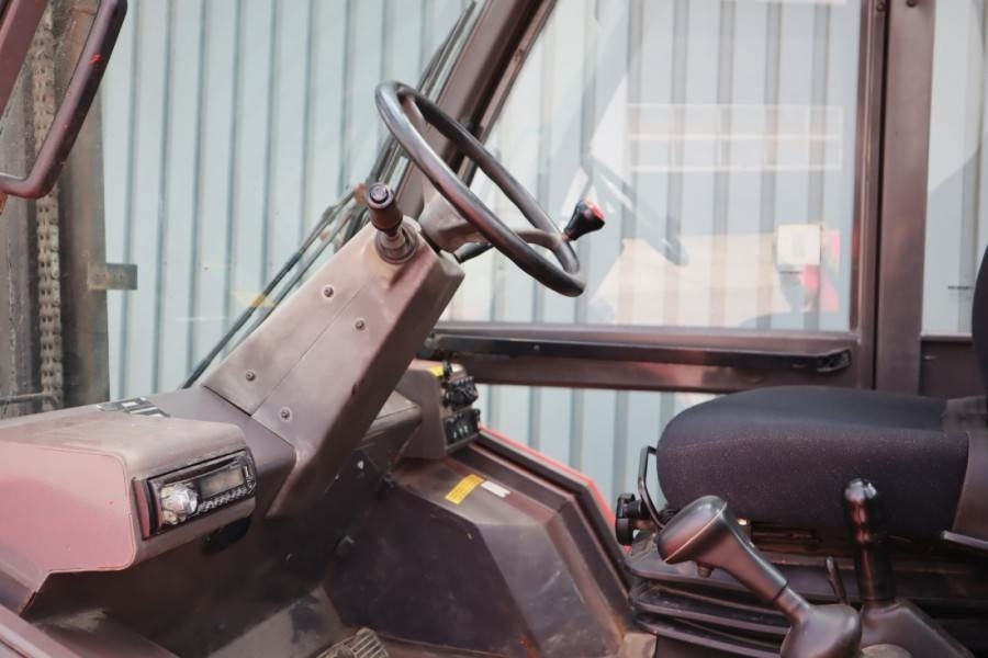 Manitou M30-4 Diesel, 4x4 Drive, 3t Capacity, Triplex Mast - Chariot tout terrain: photos 4 Manitou M30-4 Diesel, 4x4 Drive, 3t Capacity, Triplex Mast - Chariot tout terrain: photos 4