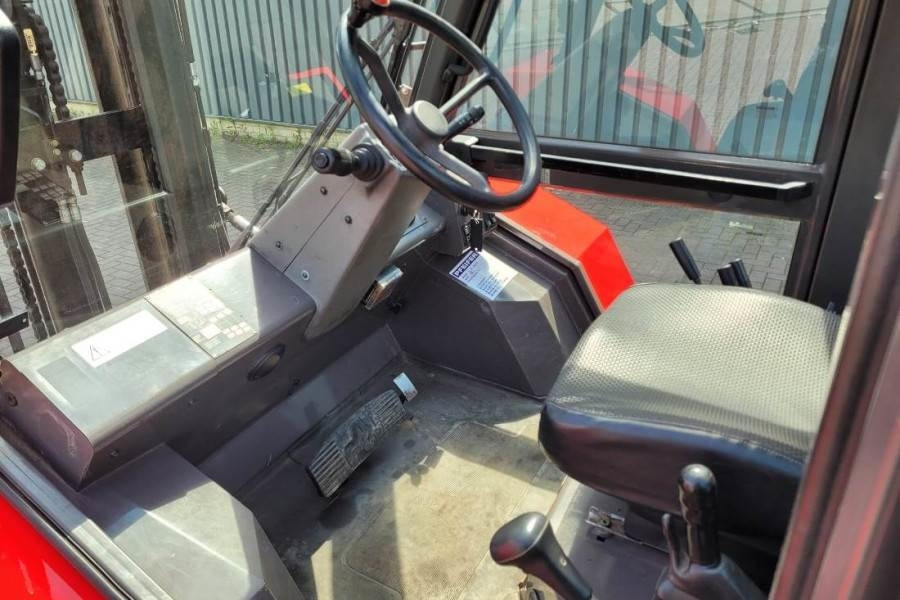 Manitou M30-4 Valid Inspection, *Guarantee, Diesel, 4x4 Dr - Chariot tout terrain: photos 3 Manitou M30-4 Valid Inspection, *Guarantee, Diesel, 4x4 Dr - Chariot tout terrain: photos 3