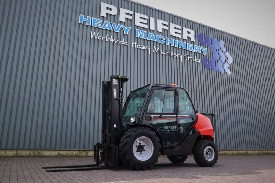 Manitou MC25-4 Valid Inspection, *Guarantee, Diesel, 4x4 - Chariot tout terrain: photos 1 Manitou MC25-4 Valid Inspection, *Guarantee, Diesel, 4x4 - Chariot tout terrain: photos 1