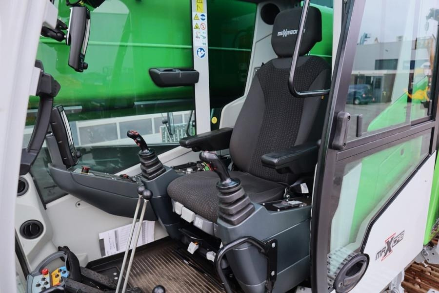 Sennebogen 683E Valid inspection, *Guarantee! 80tons, 42m Mai - Grue sur chenilles: photos 4 Sennebogen 683E Valid inspection, *Guarantee! 80tons, 42m Mai - Grue sur chenilles: photos 4