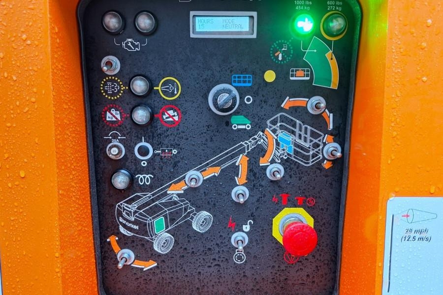 Snorkel 660SJ Valid Inspection, *Guarantee! CE, Diesel, 4x - Nacelle télescopique: photos 5 Snorkel 660SJ Valid Inspection, *Guarantee! CE, Diesel, 4x - Nacelle télescopique: photos 5