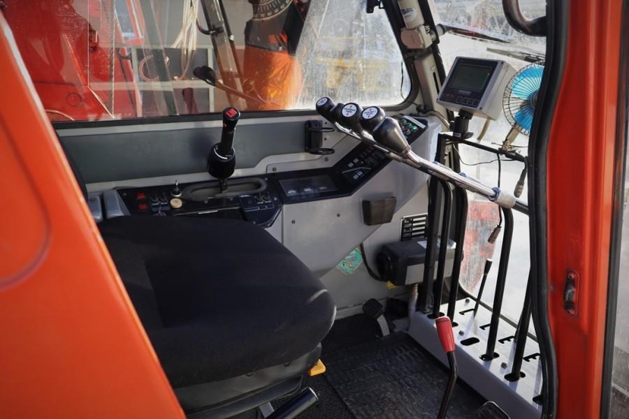 Sumitomo SC700-II 70t Capacity, 43m Boom, 31m Movable Jib, - Grue sur chenilles: photos 5 Sumitomo SC700-II 70t Capacity, 43m Boom, 31m Movable Jib, - Grue sur chenilles: photos 5