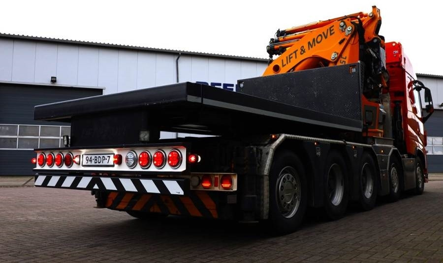 Volvo FH12 With Cormach 135tm Crane Volvo FH12 10x4 With  - Grue tout-terrain: photos 2 Volvo FH12 With Cormach 135tm Crane Volvo FH12 10x4 With  - Grue tout-terrain: photos 2