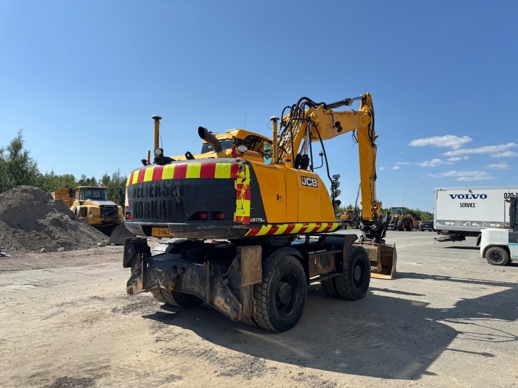 JCB 175 - Pelle sur pneus: photos 2 JCB 175 - Pelle sur pneus: photos 2
