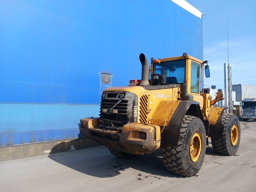 Volvo L 120 E - Chargeuse sur pneus: photos 4 Volvo L 120 E - Chargeuse sur pneus: photos 4