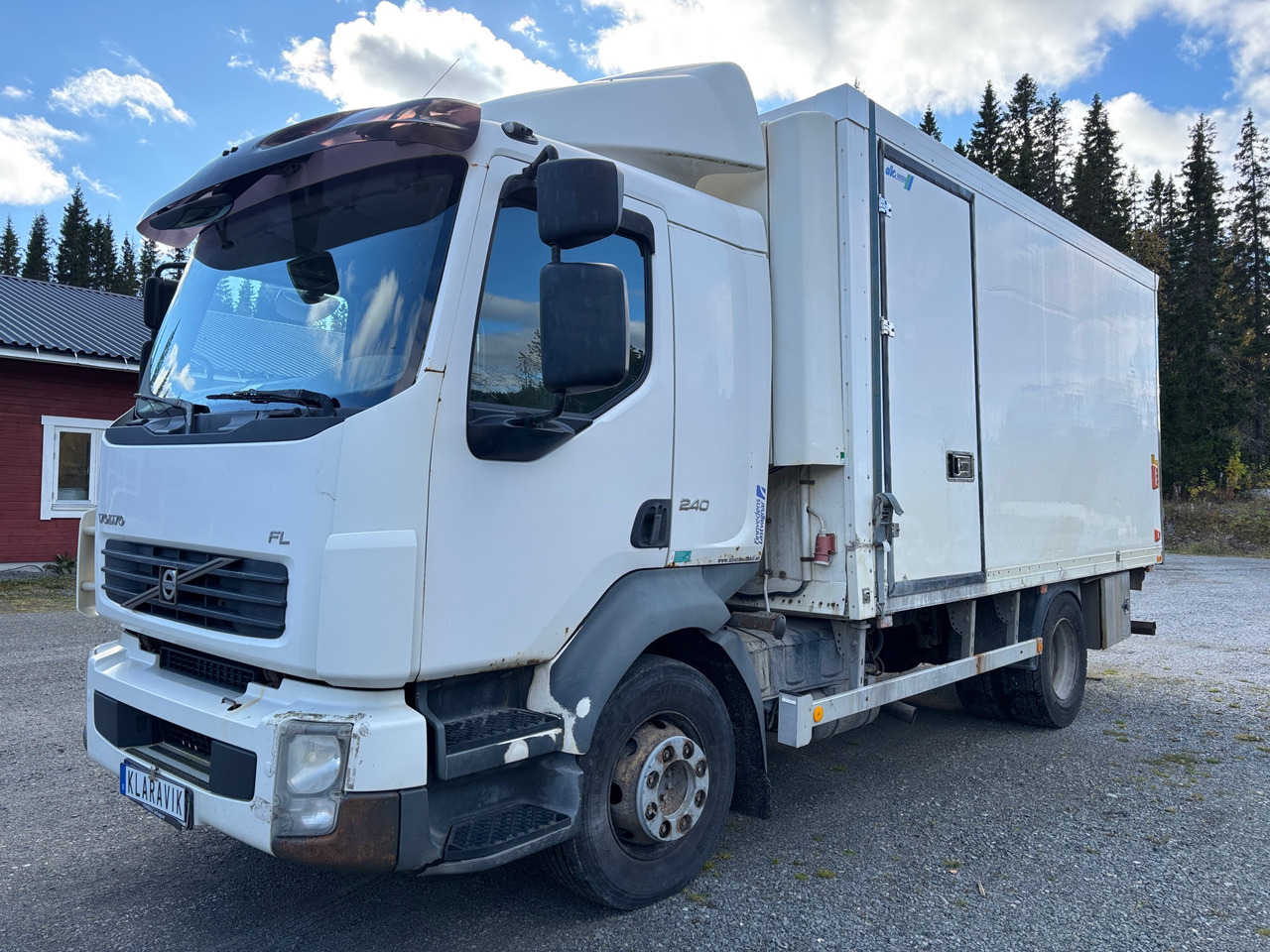 Volvo FL 240 - Camion: photos 1 Volvo FL 240 - Camion: photos 1