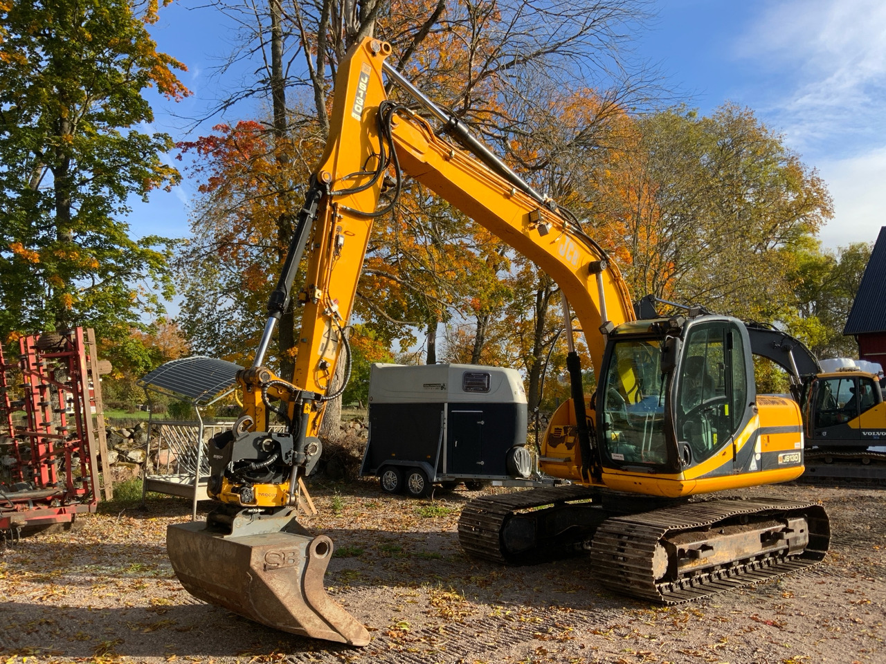 JCB JS130LC - Pelle: photos 1 JCB JS130LC - Pelle: photos 1