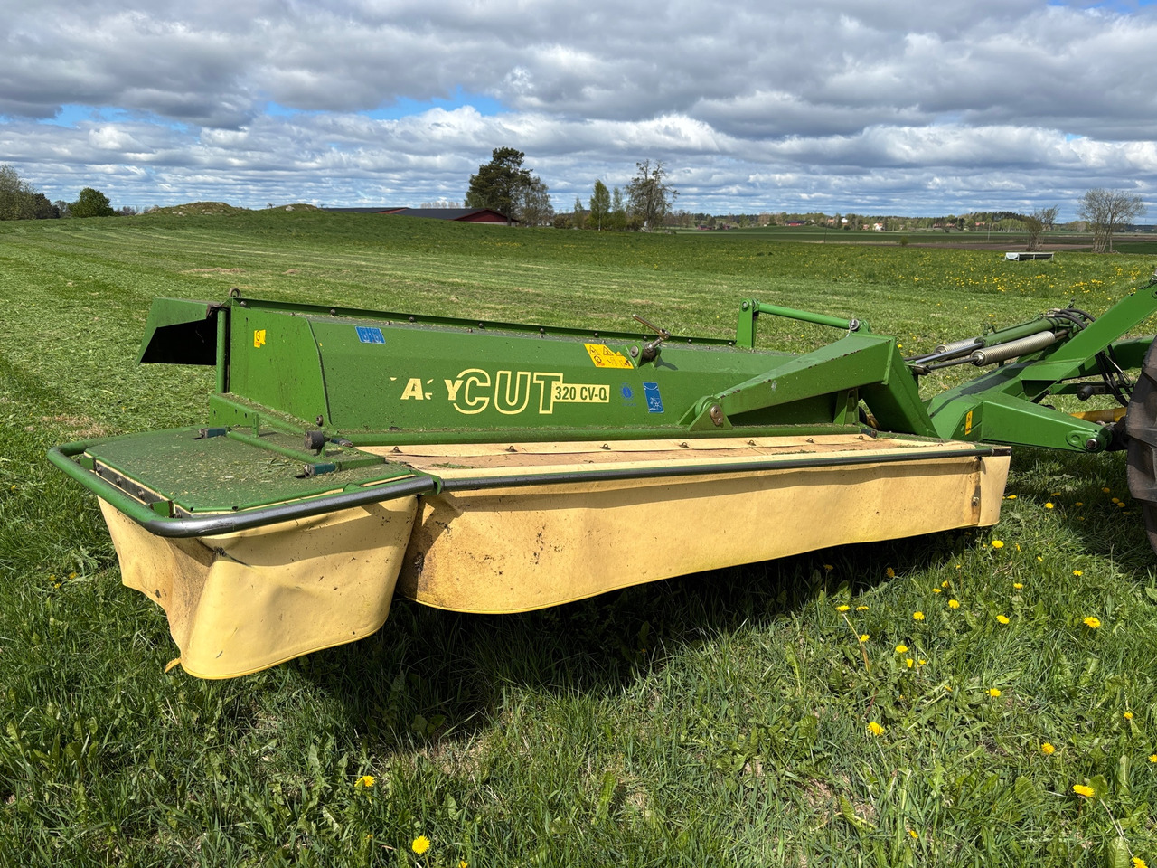 Krone EasyCut 320 CV-Q - Broyeur/ Épareuse: photos 1 Krone EasyCut 320 CV-Q - Broyeur/ Épareuse: photos 1