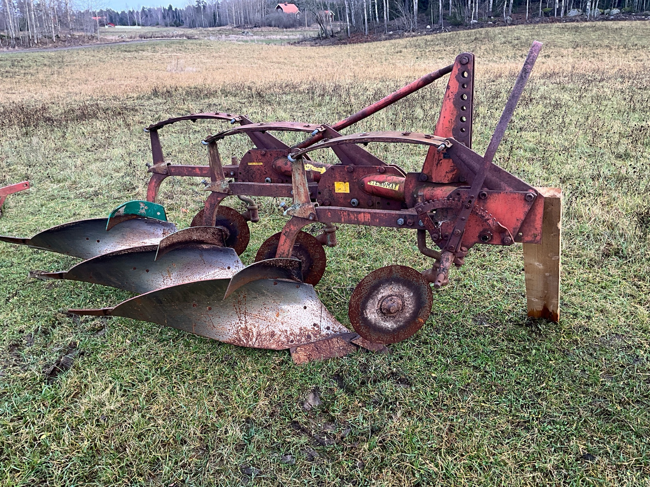 Kverneland - Charrue: photos 1 Kverneland - Charrue: photos 1