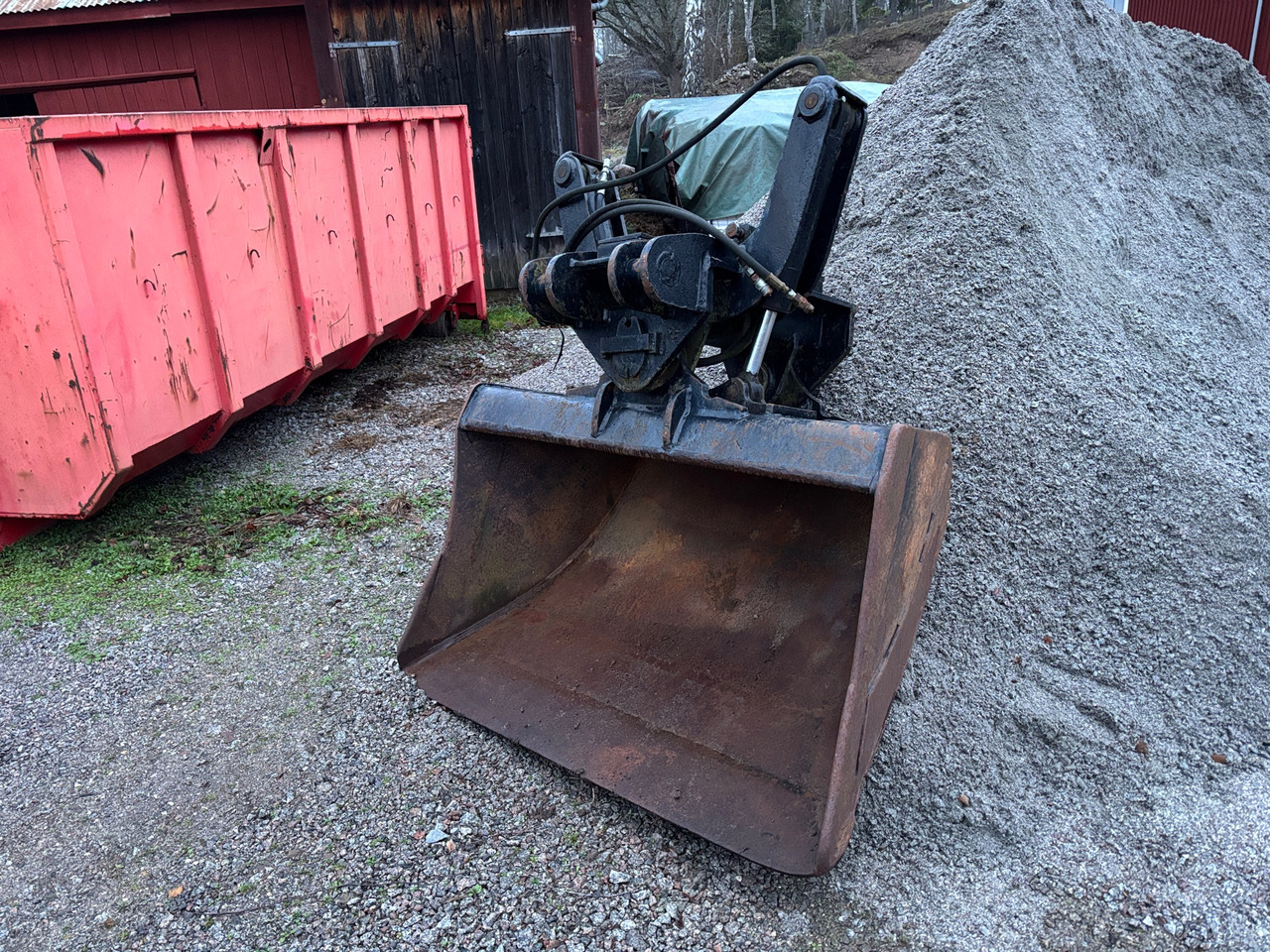 Nybro Smide 700L - Godet: photos 1 Nybro Smide 700L - Godet: photos 1