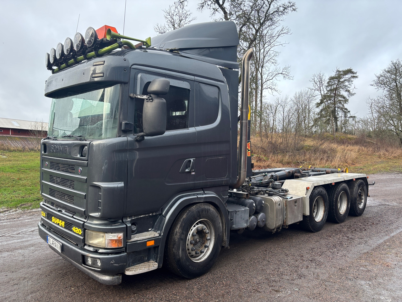 Scania R124G 420 - Camion ampliroll: photos 1 Scania R124G 420 - Camion ampliroll: photos 1