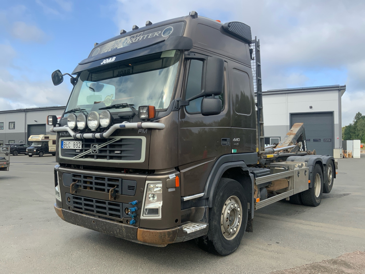 Volvo FM 440 - Camion ampliroll: photos 1 Volvo FM 440 - Camion ampliroll: photos 1