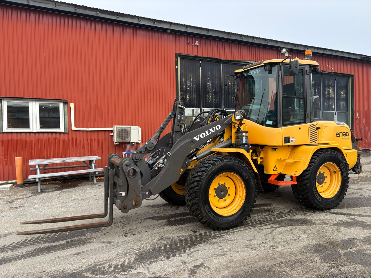 Volvo L35G - Chargeuse sur pneus: photos 1 Volvo L35G - Chargeuse sur pneus: photos 1