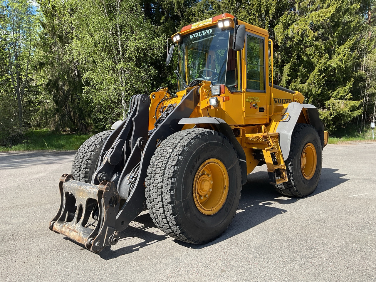 Volvo L60E - Chargeuse sur pneus: photos 1 Volvo L60E - Chargeuse sur pneus: photos 1