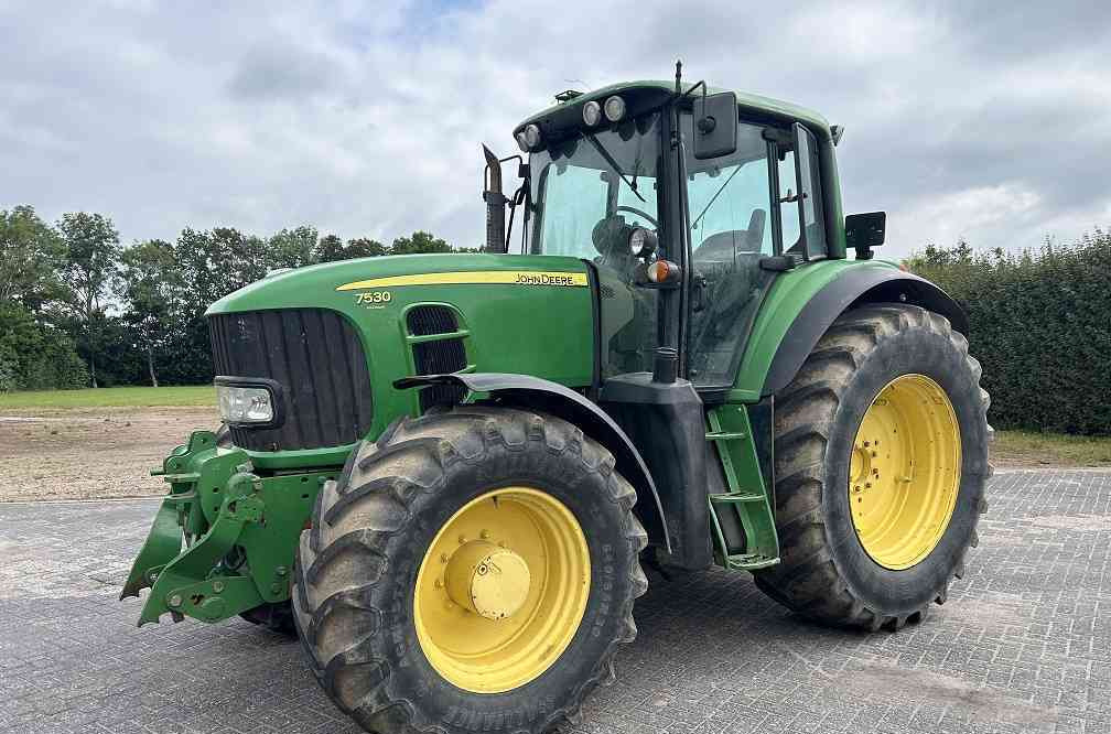 John Deere 7530 premium - Tracteur agricole: photos 1 John Deere 7530 premium - Tracteur agricole: photos 1