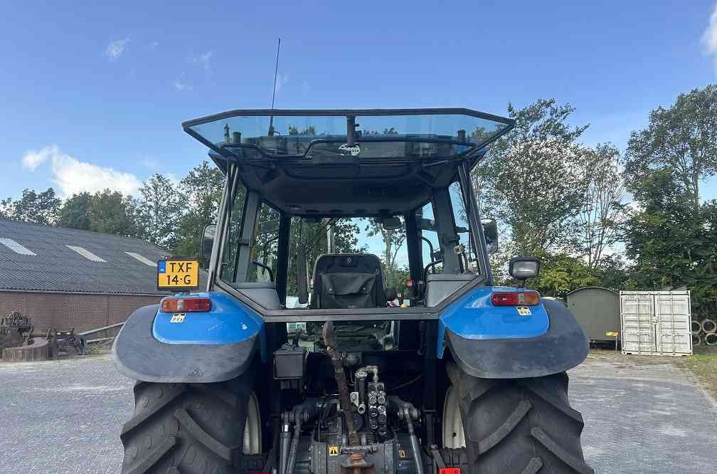 New Holland ts 90 sle - Tracteur agricole: photos 4 New Holland ts 90 sle - Tracteur agricole: photos 4
