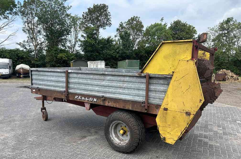 Peecon mestwagen, mestverspreider - Epandeur à fumier: photos 2 Peecon mestwagen, mestverspreider - Epandeur à fumier: photos 2