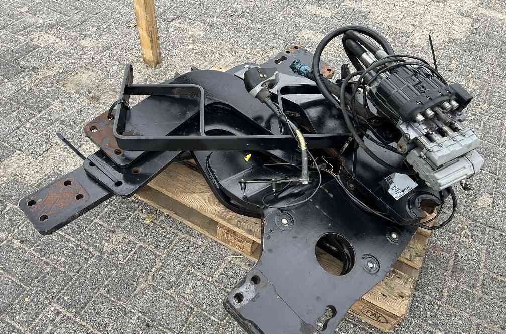 Trima Alo 5.1+ frontlader case new holland steyr - Chargeur frontal pour tracteur: photos 5 Trima Alo 5.1+ frontlader case new holland steyr - Chargeur frontal pour tracteur: photos 5