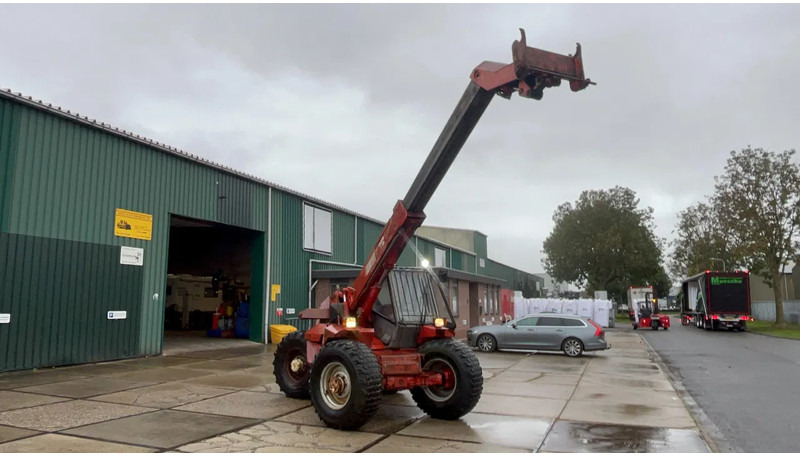 Manitou MLT725 - Chariot télescopique: photos 1 Manitou MLT725 - Chariot télescopique: photos 1