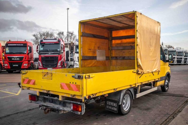 Iveco DAILY 50C13 - Utilitaire plateau: photos 3 Iveco DAILY 50C13 - Utilitaire plateau: photos 3