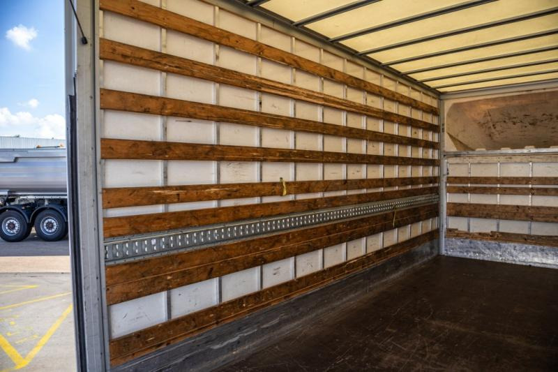 Fourgon utilitaire MAN TGE 5.180 + d'Hollandia 750kg: photos 7