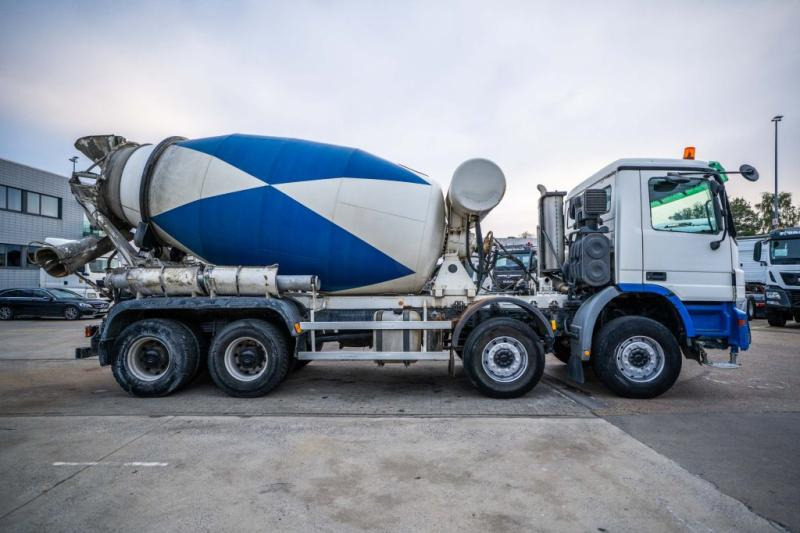 Mercedes ACTROS 4141 BB-MP2 + MIXER 9M3 - Camion malaxeur: photos 3 Mercedes ACTROS 4141 BB-MP2 + MIXER 9M3 - Camion malaxeur: photos 3
