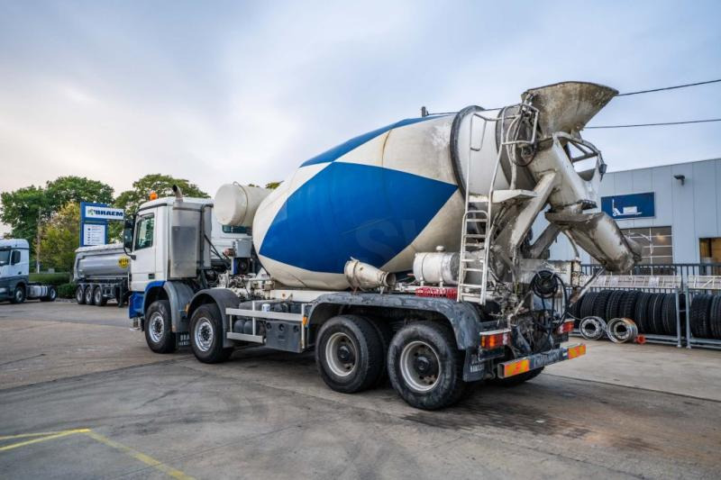 Mercedes ACTROS 4141 BB-MP2 + MIXER 9M3 - Camion malaxeur: photos 5 Mercedes ACTROS 4141 BB-MP2 + MIXER 9M3 - Camion malaxeur: photos 5