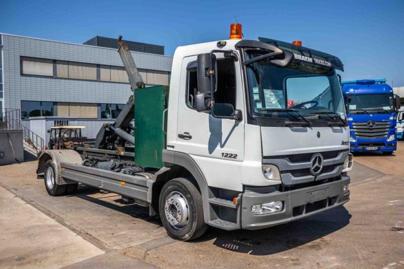 Mercedes ATEGO 1222 K - Camion ampliroll: photos 2 Mercedes ATEGO 1222 K - Camion ampliroll: photos 2