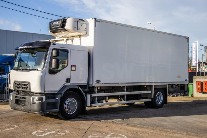 Renault D 330 -CARRIER SUPRA 850-Vlees/Meat/Viande/Fleisch - Camion frigorifique: photos 1 Renault D 330 -CARRIER SUPRA 850-Vlees/Meat/Viande/Fleisch - Camion frigorifique: photos 1