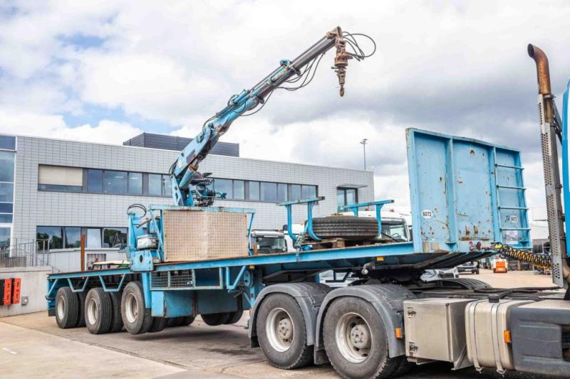 Kennis KRAAN/CRANE/GRUE/KRAN - KENNIS 14 TON/M - Semi-remorque: photos 3 Kennis KRAAN/CRANE/GRUE/KRAN - KENNIS 14 TON/M - Semi-remorque: photos 3