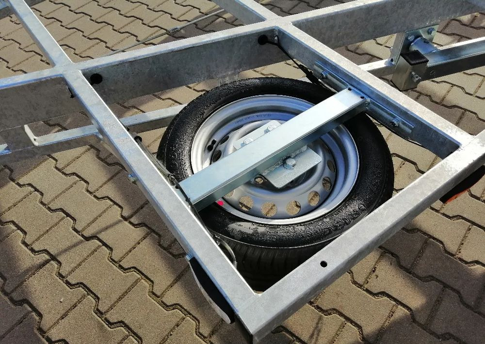 Besttrailers TINY HOUSE (Domki mobilne) 7,2x2,45 m DMC 3500 kg, 2 osie, 13", 4 podpory - Remorque châssis: photos 3 Besttrailers TINY HOUSE (Domki mobilne) 7,2x2,45 m DMC 3500 kg, 2 osie, 13", 4 podpory - Remorque châssis: photos 3