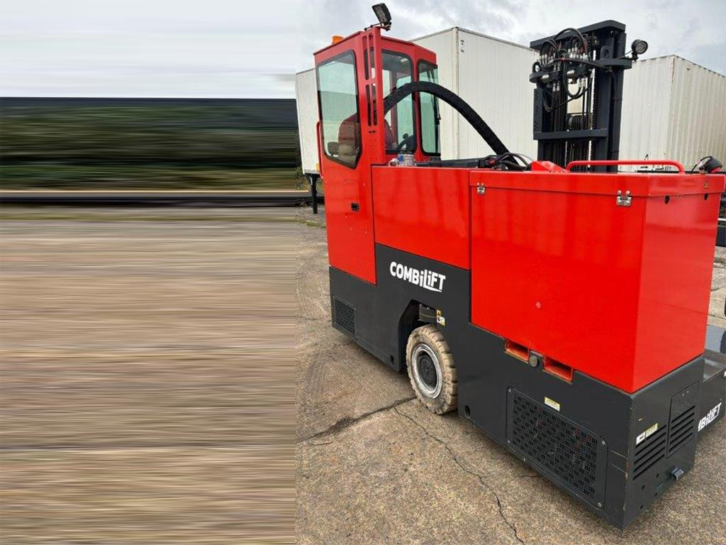 Combilift C3000 STE - TRIPLEX - Chariot multidirectionnel: photos 4 Combilift C3000 STE - TRIPLEX - Chariot multidirectionnel: photos 4