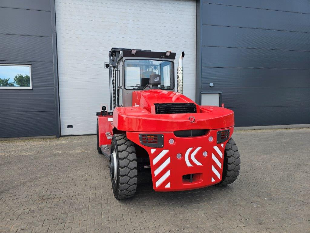 Kalmar DCE100-12 - Chariot élévateur diesel: photos 5 Kalmar DCE100-12 - Chariot élévateur diesel: photos 5