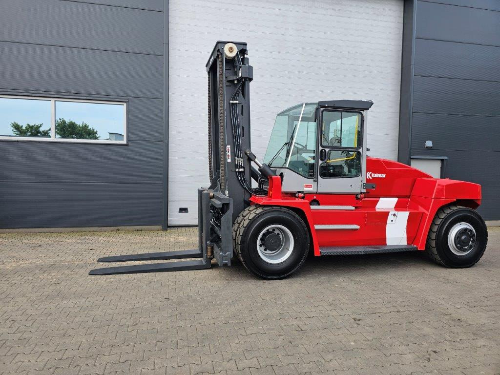 Kalmar DCE120-12 - Chariot élévateur diesel: photos 1 Kalmar DCE120-12 - Chariot élévateur diesel: photos 1