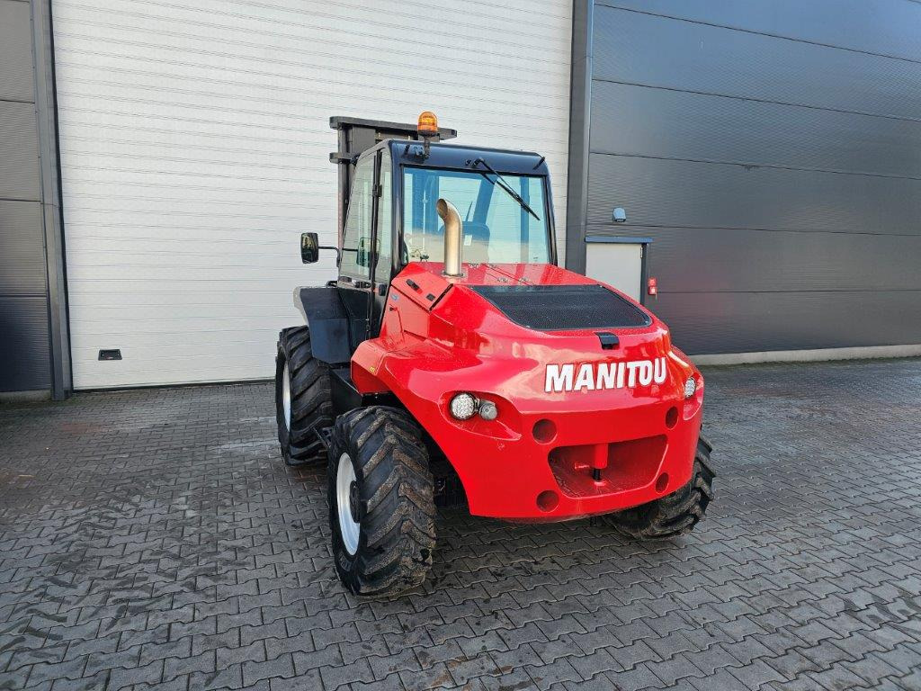 Manitou M50-4D - TRIPLEX- 4x4 - Chariot tout terrain: photos 5 Manitou M50-4D - TRIPLEX- 4x4 - Chariot tout terrain: photos 5