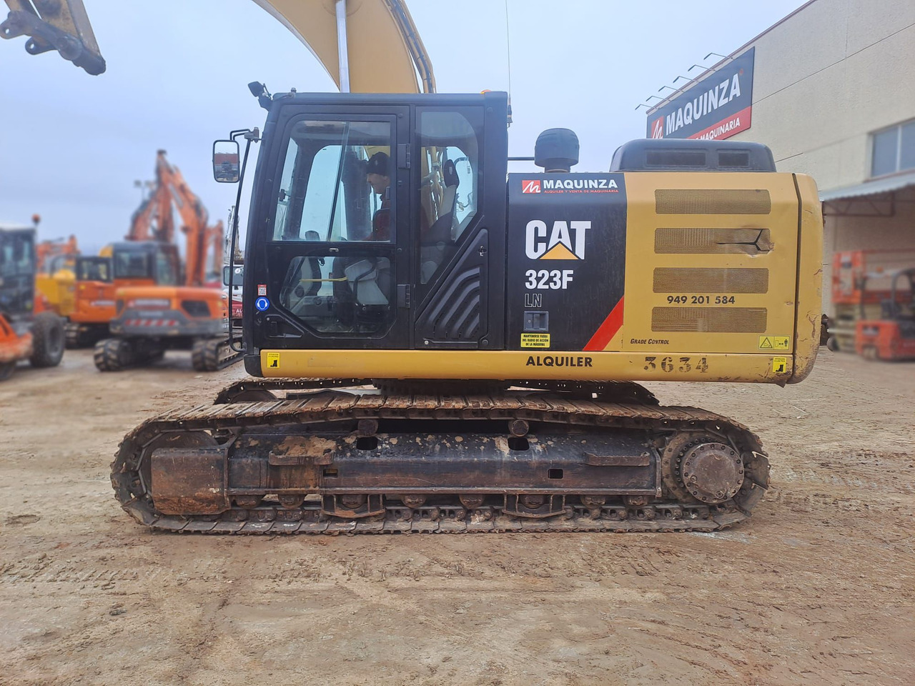 CATERPILLAR 323FLN IHC - Pelle sur chenille: photos 3 CATERPILLAR 323FLN IHC - Pelle sur chenille: photos 3