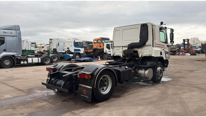 DAF 75 ATI 300 (EURO 2 / MANUAL PUMP / POMPE MANUELLE / MANUAL GEARBOX) - Châssis cabine: photos 4 DAF 75 ATI 300 (EURO 2 / MANUAL PUMP / POMPE MANUELLE / MANUAL GEARBOX) - Châssis cabine: photos 4