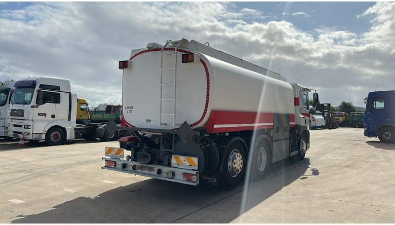 DAF CF 85.430 (20270 LITERS / EURO 3 / TOP CONDITION !!! / PARFAIT ETAT / 6X2 / BOITE MANUELLE) - Camion citerne: photos 5 DAF CF 85.430 (20270 LITERS / EURO 3 / TOP CONDITION !!! / PARFAIT ETAT / 6X2 / BOITE MANUELLE) - Camion citerne: photos 5
