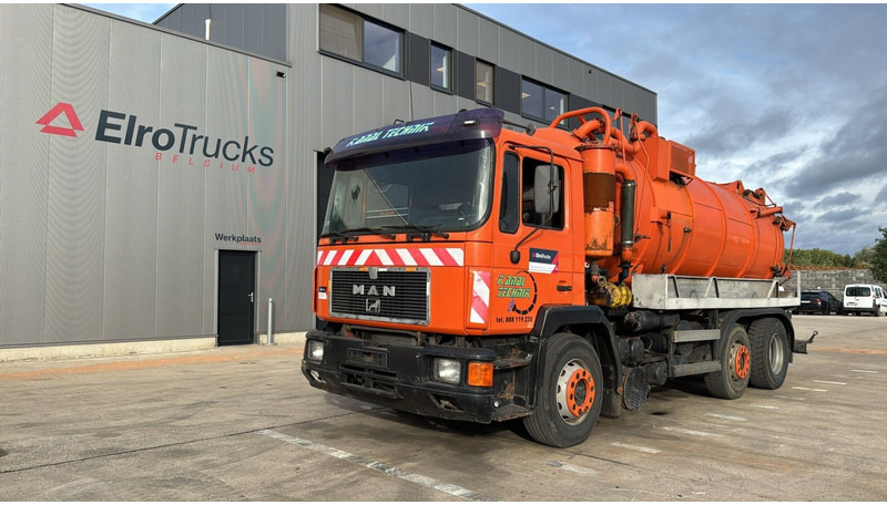 MAN 25.272 (MANUAL PUMP / POMPE MANUELLE / 15000 L) - Camion vidangeur: photos 1 MAN 25.272 (MANUAL PUMP / POMPE MANUELLE / 15000 L) - Camion vidangeur: photos 1