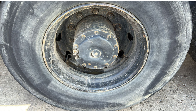 Camion benne MAN 26.342 (6X4 / BIG AXLE / GRAND PONT): photos 16