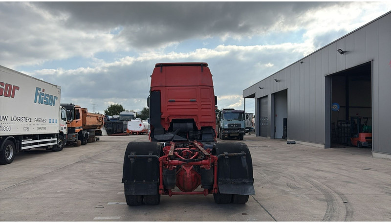 MAN TGA 18.410 (POMPE MANUELLE / MANUAL PUMP / BOITE MANUELLE / MANUAL GEARBOX) - Châssis cabine: photos 5 MAN TGA 18.410 (POMPE MANUELLE / MANUAL PUMP / BOITE MANUELLE / MANUAL GEARBOX) - Châssis cabine: photos 5